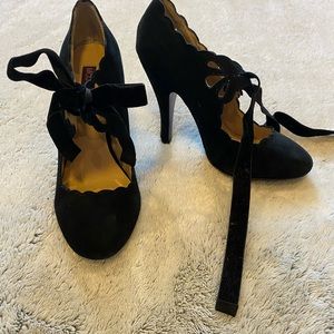 Little Black Heel 6.5